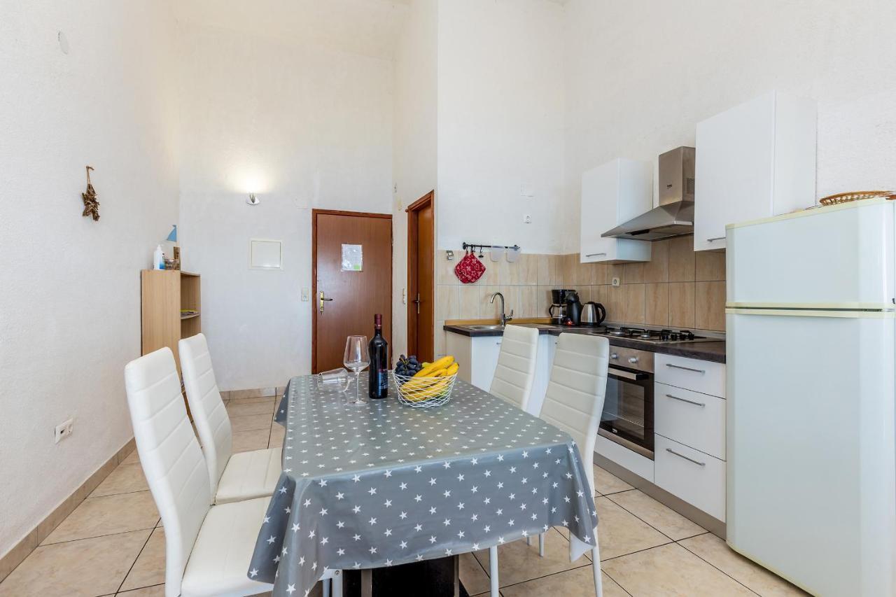 Private Accommodation Stara Baška المظهر الخارجي الصورة