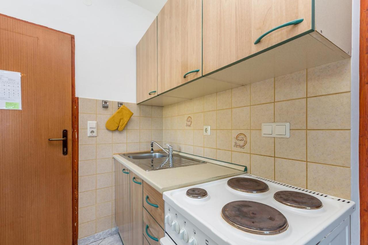 Private Accommodation Stara Baška المظهر الخارجي الصورة