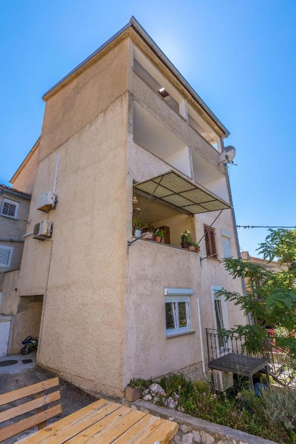 Private Accommodation Stara Baška المظهر الخارجي الصورة